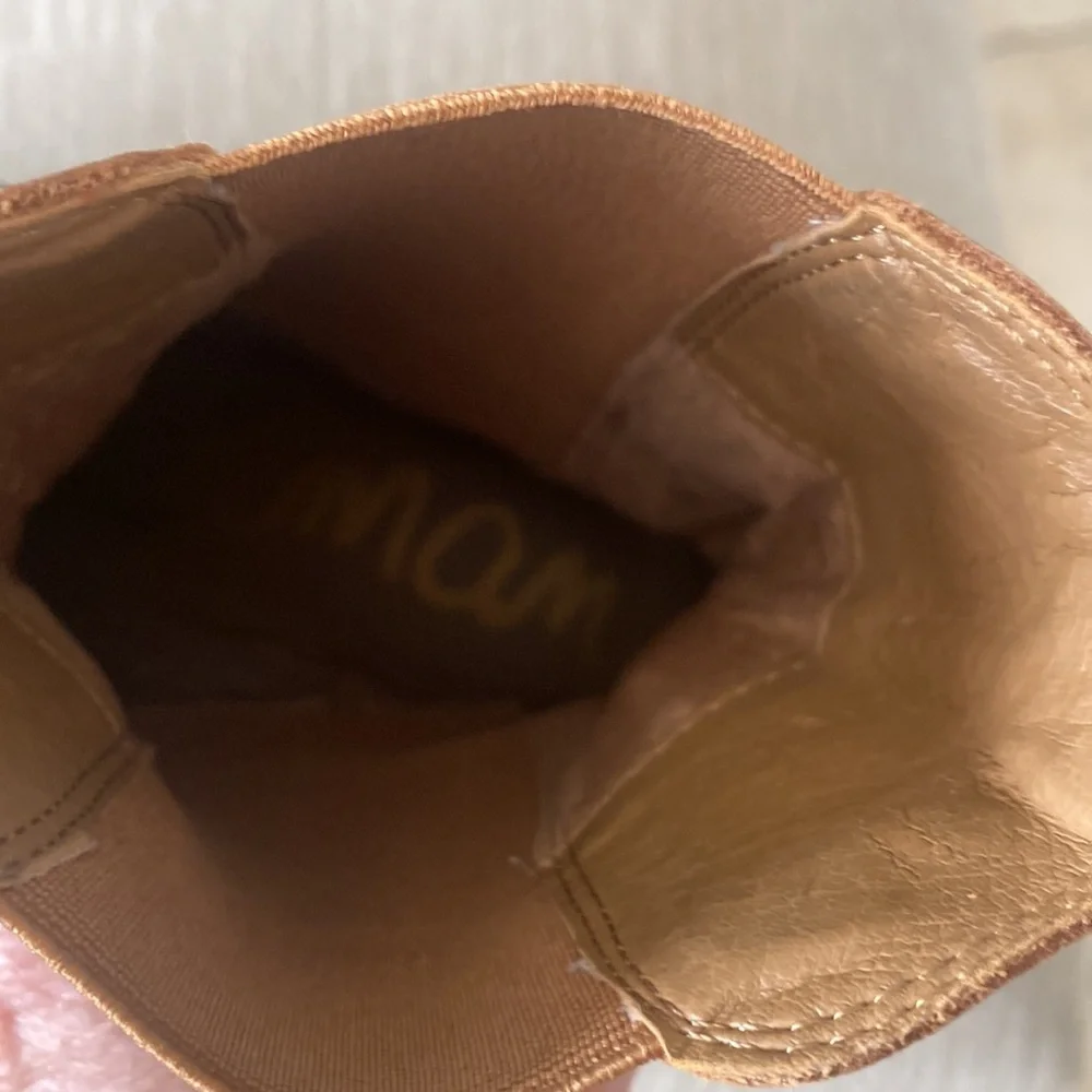 Sam Edelman NEW Lug Sole Suede Chelsea Camel Boot Sz 9 1/2 Gorgeous Boot!!! - Picture 6 of 14